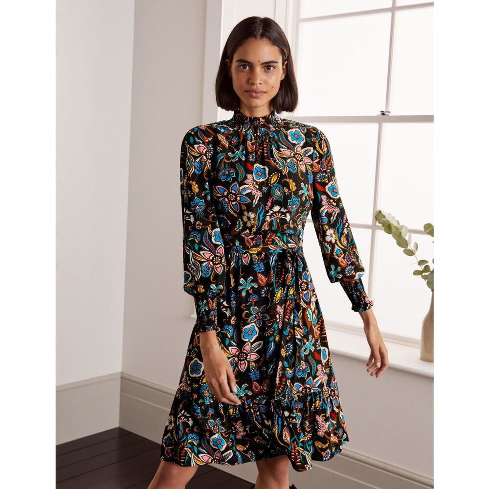 Boden Carrie Dress Smocked Floral Boho Cottagecore Garden Party Black Size 16/18